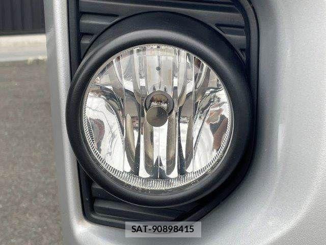 Toyota HIACE VAN 2019-11 7327390-26