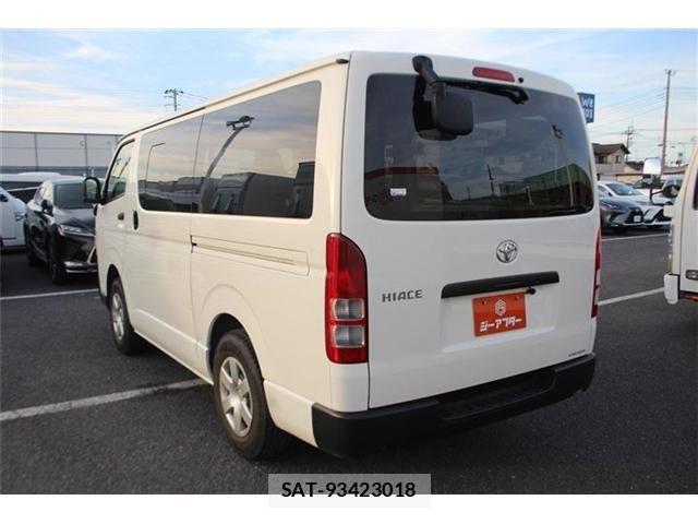 Toyota HIACE VAN 2022-03 7327393-11
