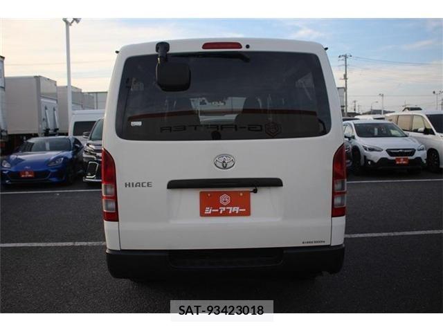 Toyota HIACE VAN 2022-03 7327393-12