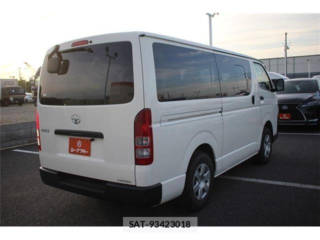 Toyota HIACE VAN 2022-03 7327393-13