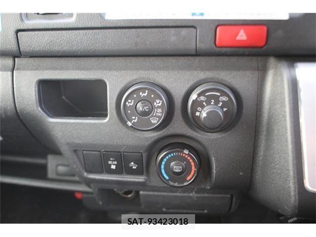 Toyota HIACE VAN 2022-03 7327393-5