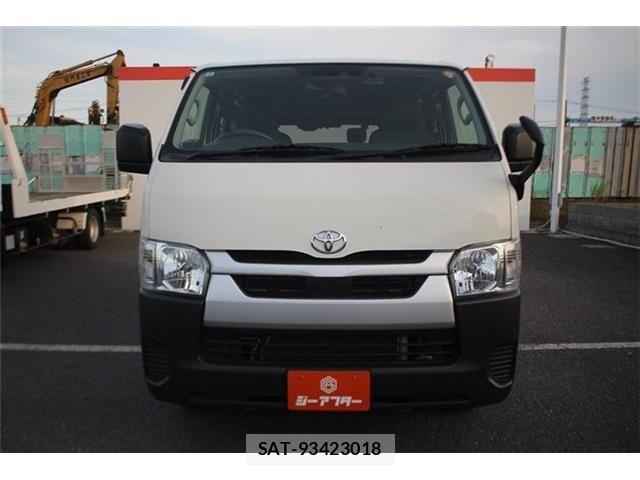 Toyota HIACE VAN 2022-03 7327393-8
