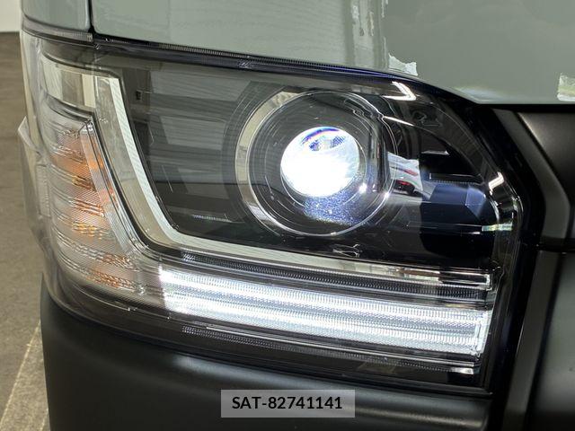 Toyota HIACE VAN 2026-05 7327374-9