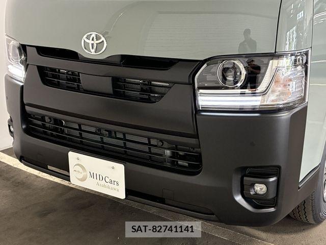 Toyota HIACE VAN 2026-05 7327374-10
