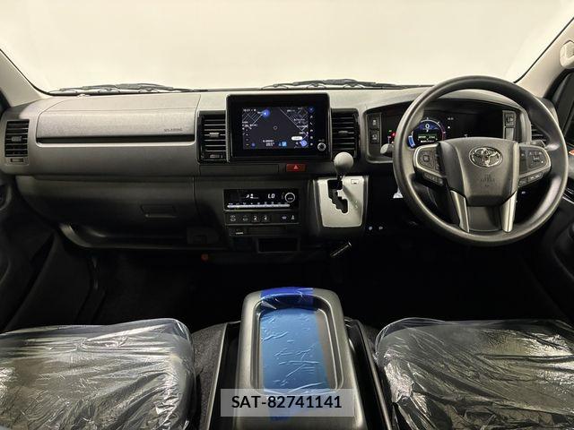 Toyota HIACE VAN 2026-05 7327374-13