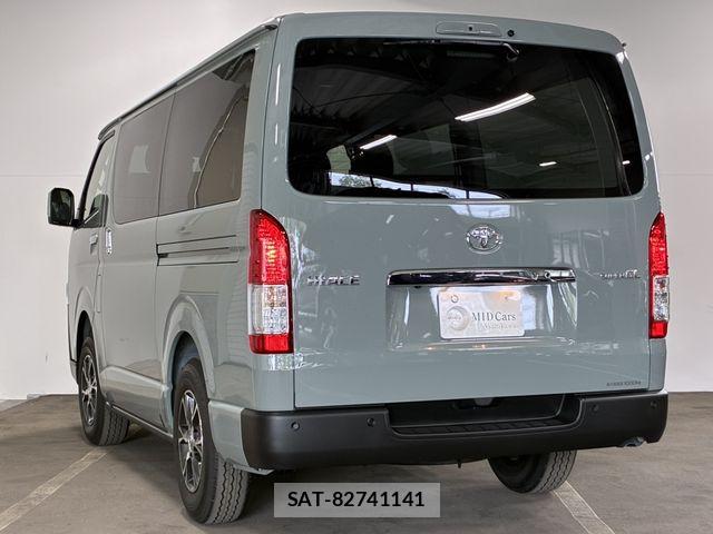 Toyota HIACE VAN 2026-05 7327374-2