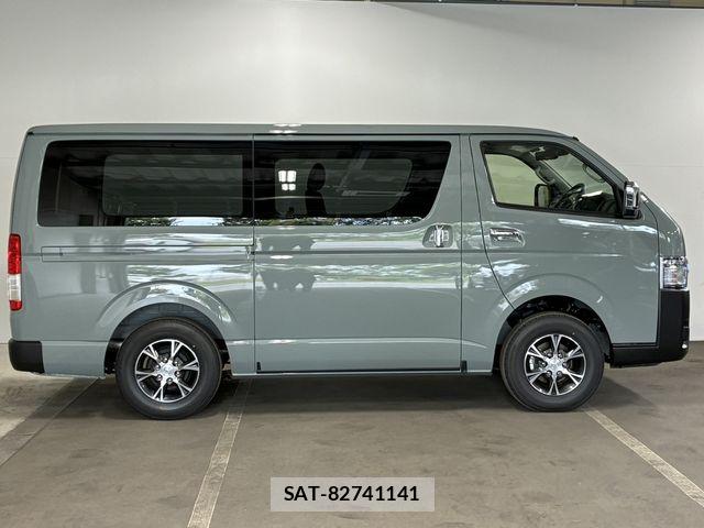 Toyota HIACE VAN 2026-05 7327374-5
