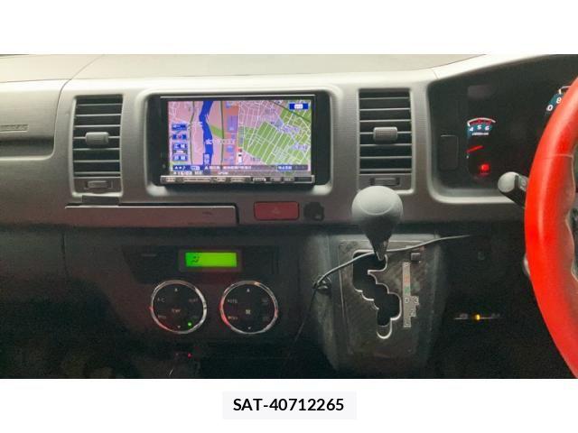 Toyota HIACE VAN 2011-09 7358019-10