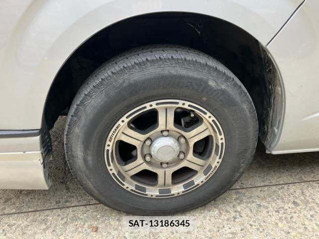 Toyota HIACE VAN 2005-07 7358024-14