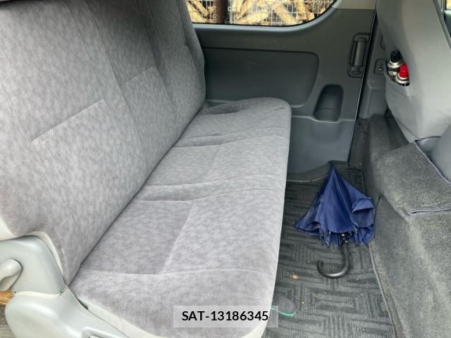 Toyota HIACE VAN 2005-07 7358024-20