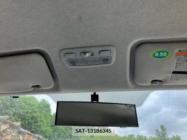 Toyota HIACE VAN 2005-07 7358024-27