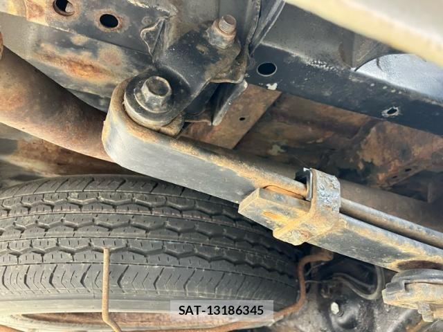 Toyota HIACE VAN 2005-07 7358024-28