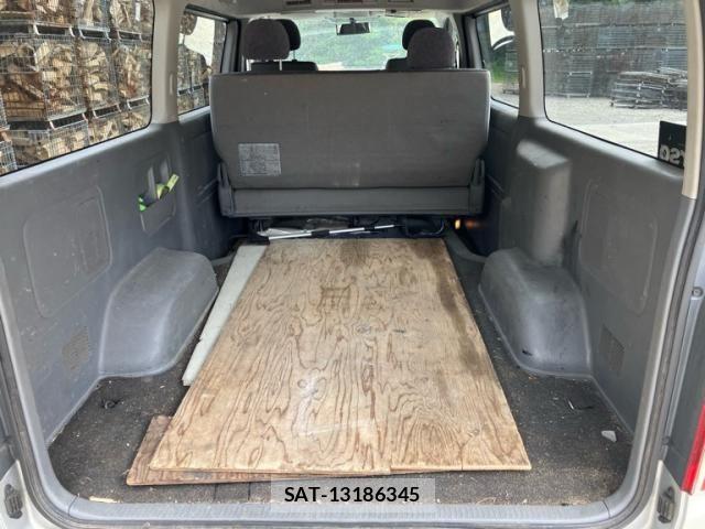 Toyota HIACE VAN 2005-07 7358024-7