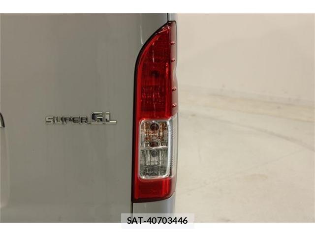 Toyota HIACE VAN 2021-05 7358013-18