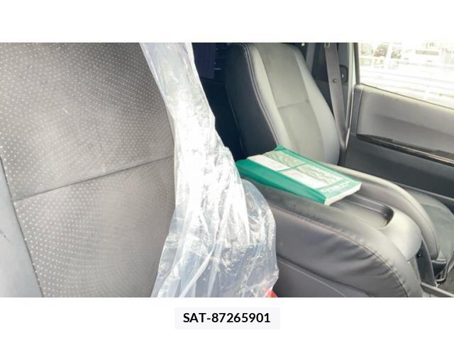 Toyota HIACE VAN 2018-11 7358020-13