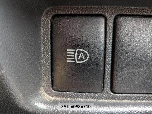 Toyota HIACE VAN 2019-07 7358017-8