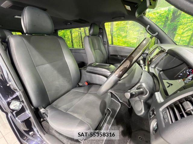 Toyota HIACE VAN 2024-07 7357999-8