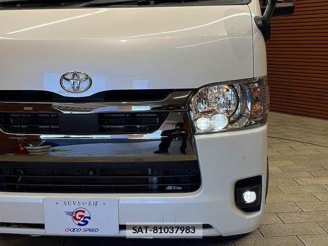 Toyota HIACE VAN 2023-10 7358011-9
