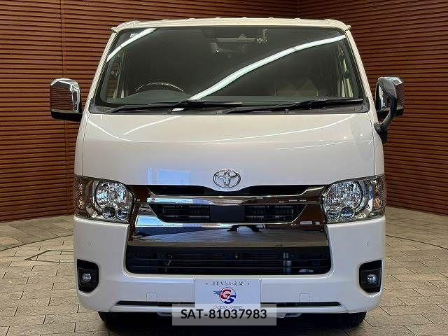 Toyota HIACE VAN 2023-10 7358011-16