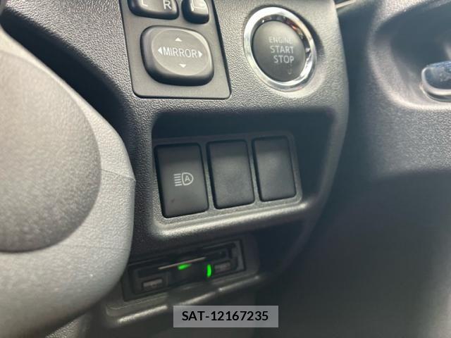 Toyota HIACE VAN 2022-12 7358012-20