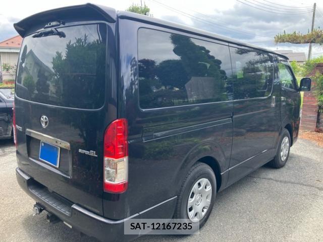 Toyota HIACE VAN 2022-12 7358012-5