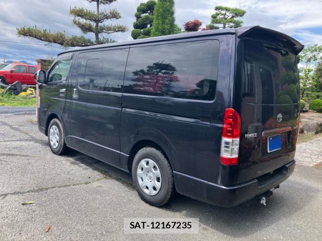 Toyota HIACE VAN 2022-12 7358012-6