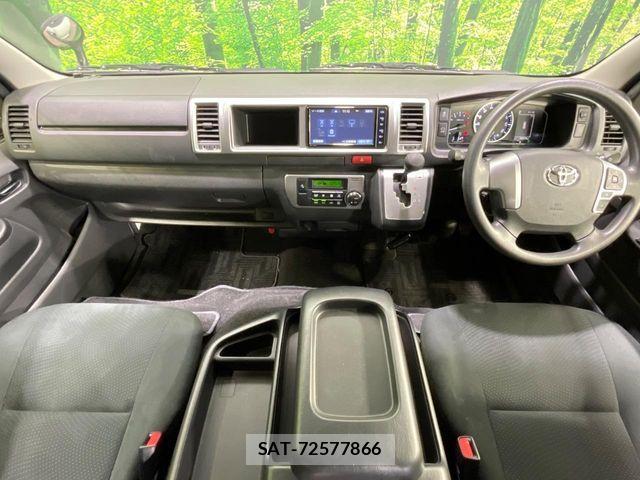 Toyota HIACE VAN 2020-07 7358006-1