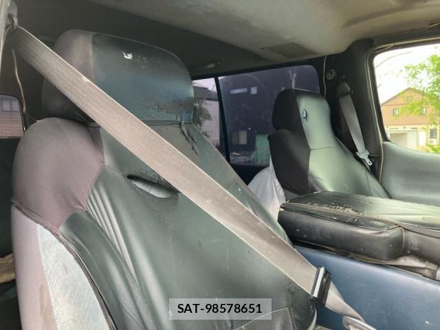 Toyota HIACE VAN 1998-09 7358023-10