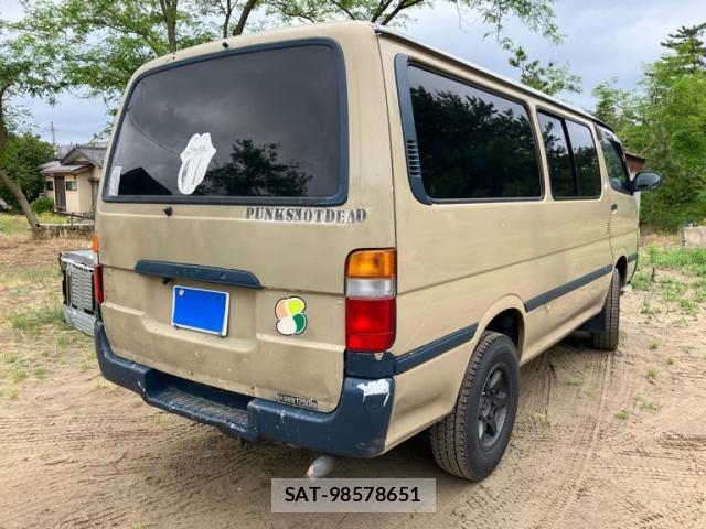 Toyota HIACE VAN 1998-09 7358023-2