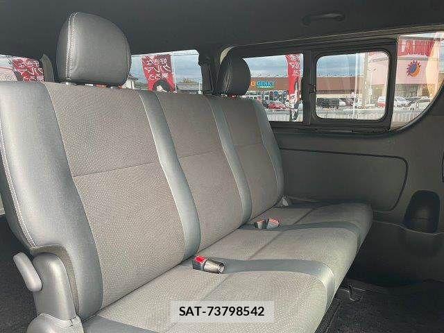 Toyota HIACE VAN 2022-03 7358014-14