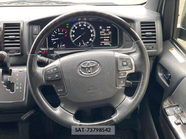 Toyota HIACE VAN 2022-03 7358014-17