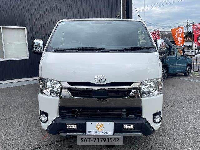 Toyota HIACE VAN 2022-03 7358014-21