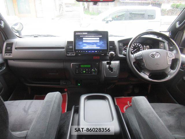 Toyota HIACE VAN 2021-06 7358015-1