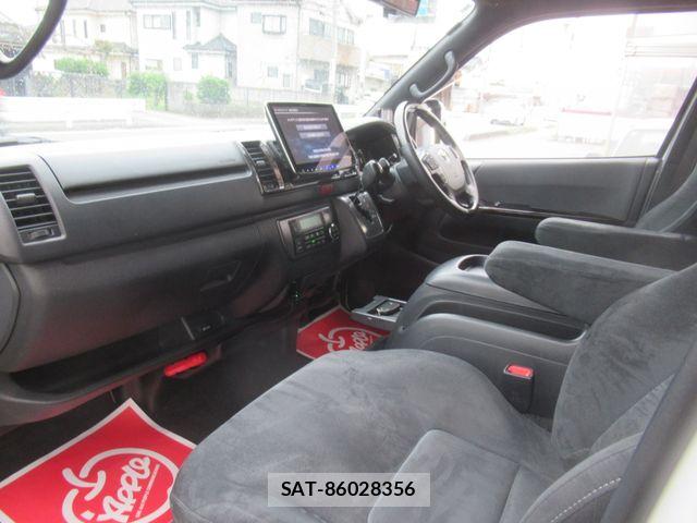 Toyota HIACE VAN 2021-06 7358015-5