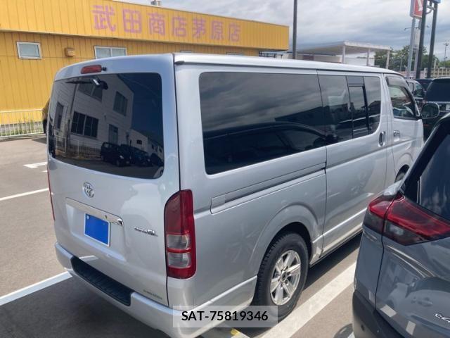 Toyota HIACE VAN 2013-07 7358021-1