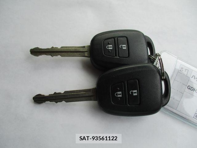 Toyota HIACE VAN 2020-04 7358016-26