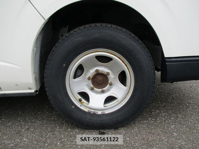 Toyota HIACE VAN 2020-04 7358016-6
