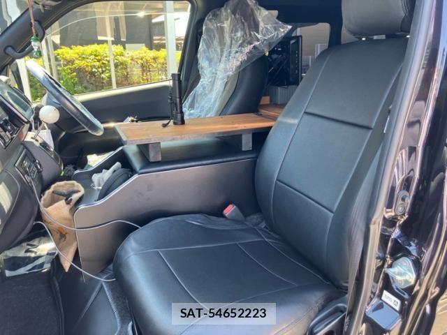 Toyota HIACE VAN 2023-08 7358008-14