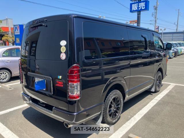 Toyota HIACE VAN 2023-08 7358008-2