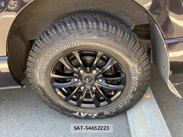 Toyota HIACE VAN 2023-08 7358008-6