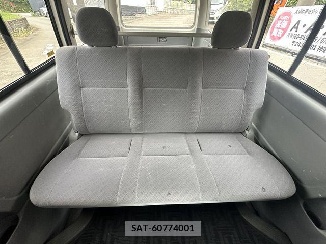 Toyota HIACE VAN 2008-03 7392330-9