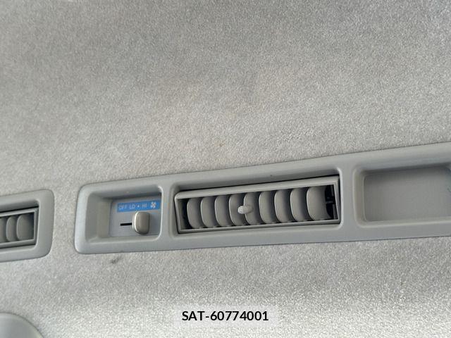 Toyota HIACE VAN 2008-03 7392330-10