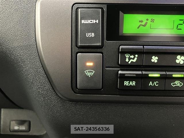 Toyota HIACE VAN 2025-03 7392322-16