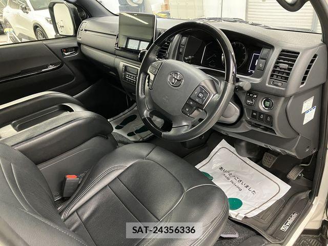 Toyota HIACE VAN 2025-03 7392322-18