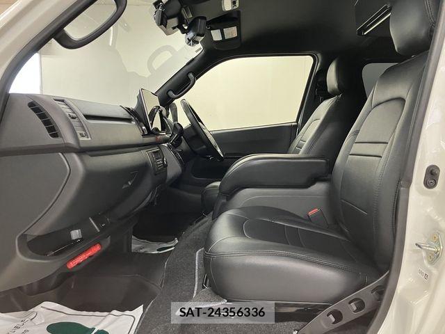 Toyota HIACE VAN 2025-03 7392322-21