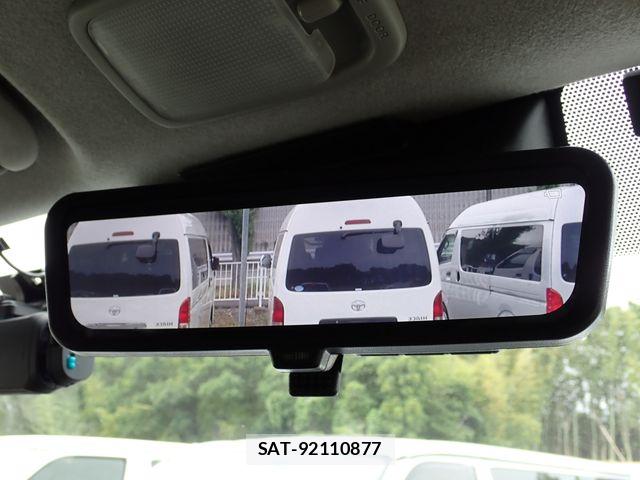 Toyota HIACE VAN 2020-10 7392327-13