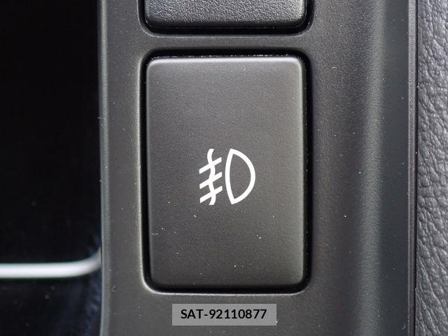 Toyota HIACE VAN 2020-10 7392327-15