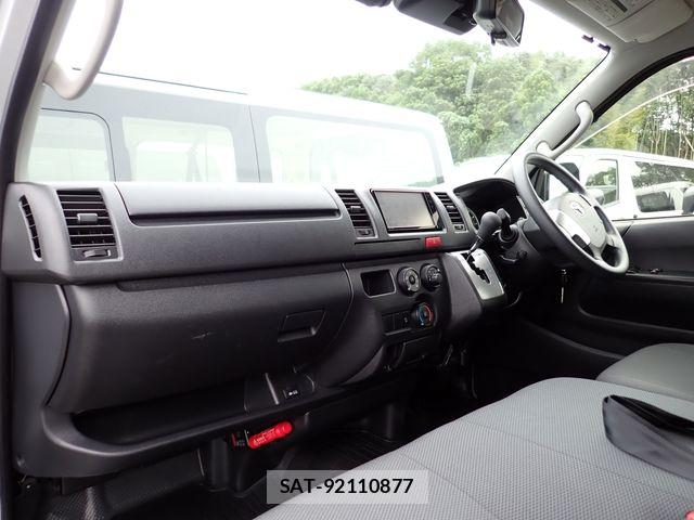 Toyota HIACE VAN 2020-10 7392327-21
