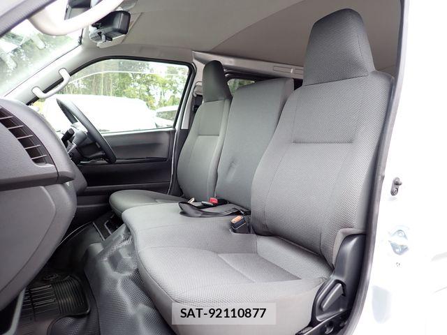 Toyota HIACE VAN 2020-10 7392327-22
