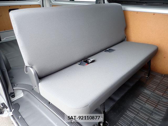Toyota HIACE VAN 2020-10 7392327-23